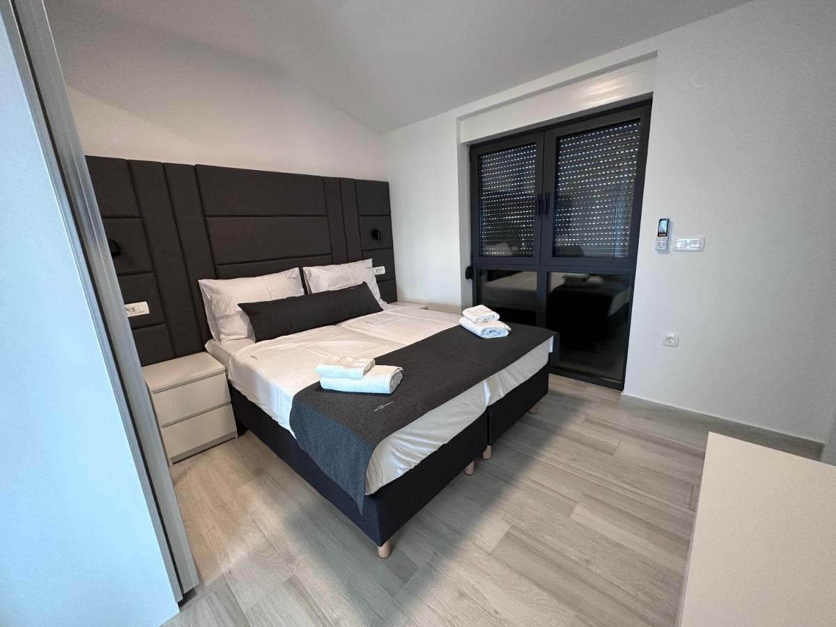 Luxury Apartments Marty Малинська Екстер'єр фото