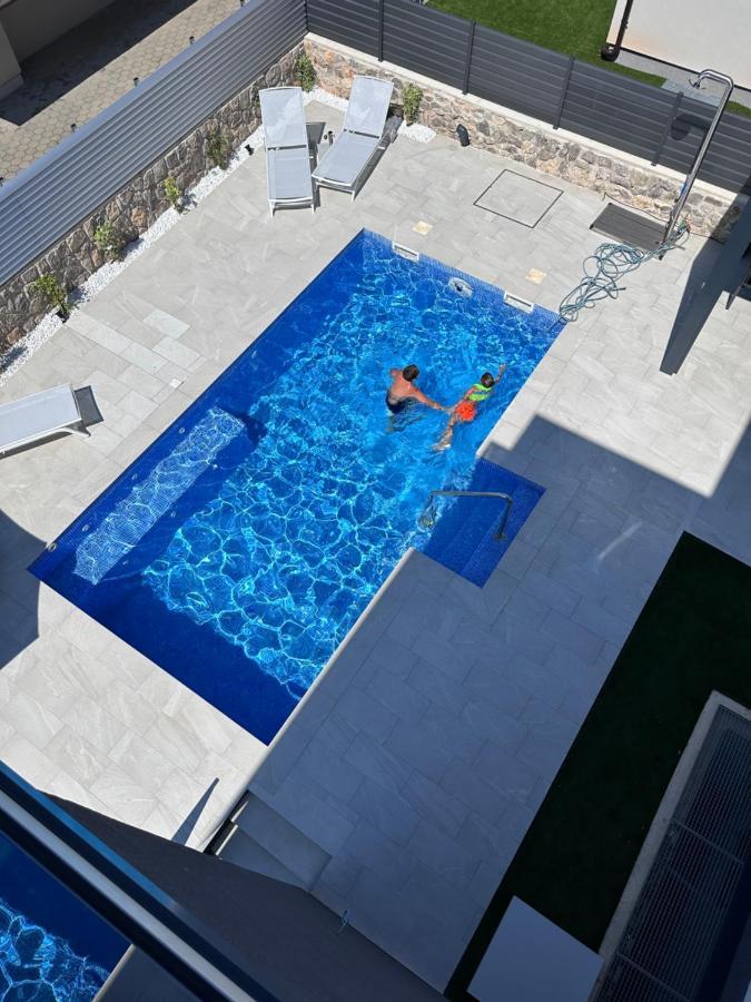 Luxury Apartments Marty Малинська Екстер'єр фото